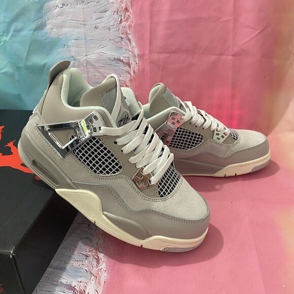 Men's Jordan Retro 4 Frozen Moments sneakers - Picture 9 of 9